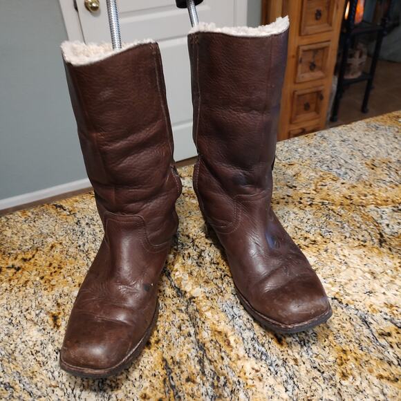 UGG Australia Bellevue Women Brown Leather Sheepskin Lined Boots 5745 Size US 9 - Picture 3 of 11